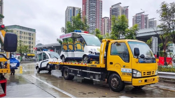 瑪西爾巡邏車搭檔深圳街道巡邏隊(duì)伍，無懼冰冷風(fēng)雨躋身“疫”線