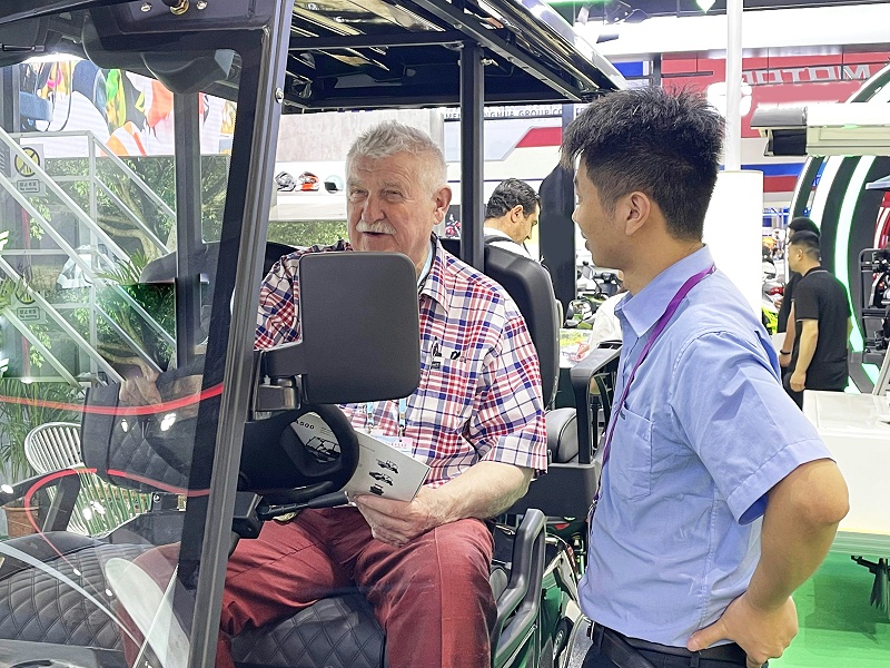 電動(dòng)車展位 (7)